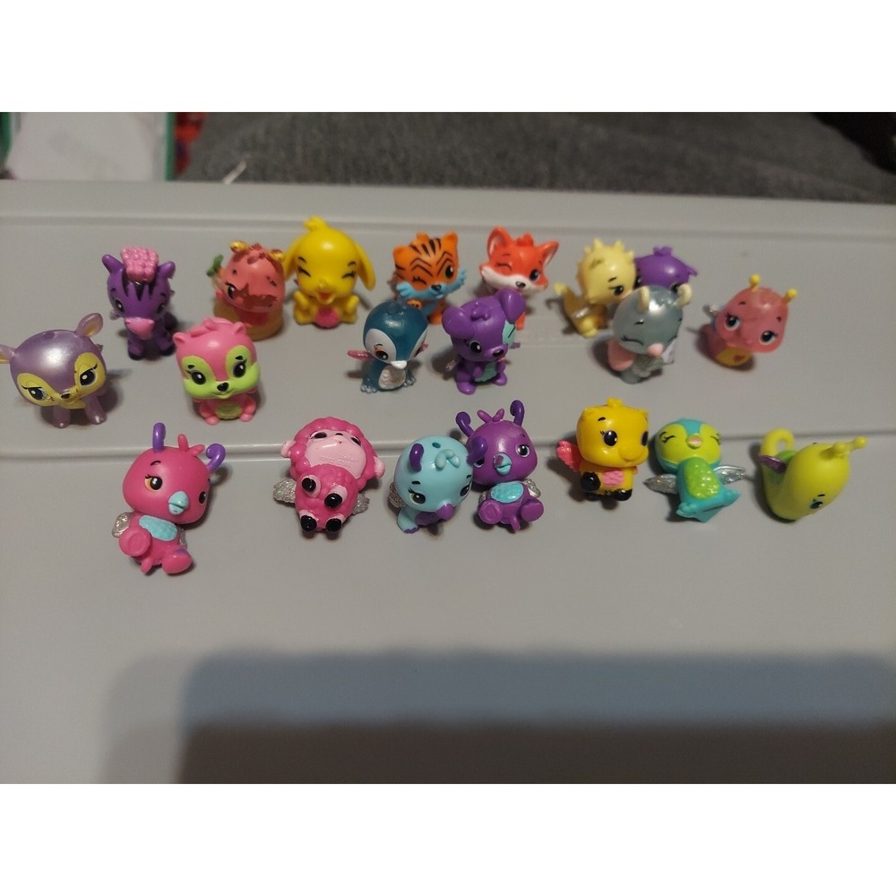 Hatchimals Lot Of‎ 20 Mix Assorted Toys